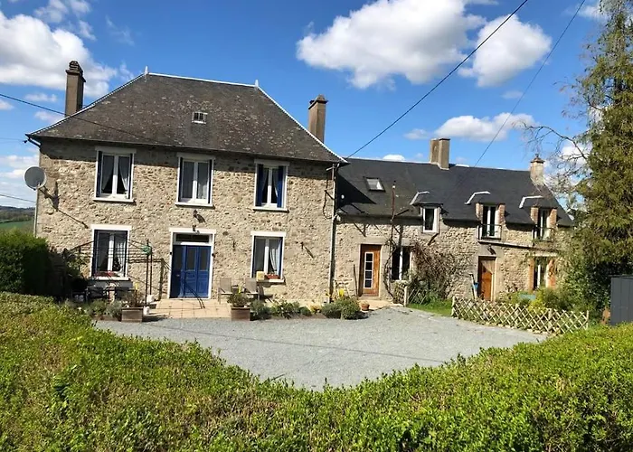 Les Hautes Loignieres Hébergement de vacances Pre-en-Pail-Saint-Samson